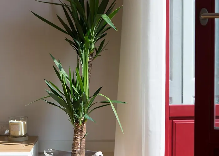 Апартаменты Lovelystay - Martires Boutique Flat