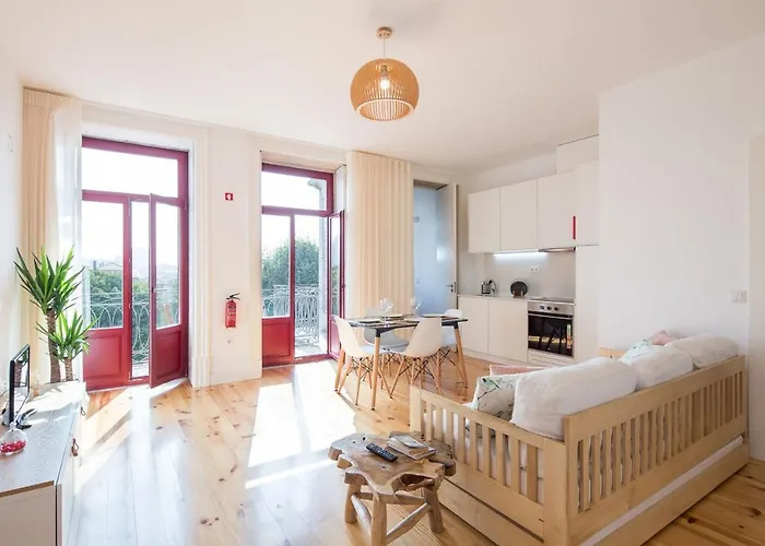 Lovelystay - Martires Boutique Flat Порту
