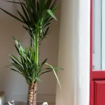 Apartman Lovelystay - Martires Boutique Flat