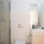 Lovelystay - Martires Boutique Flat Apartman *