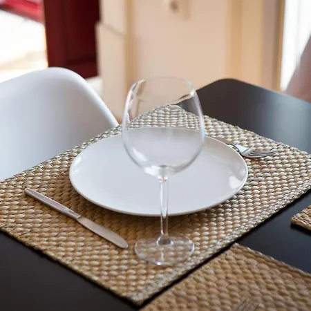 Lovelystay - Martires Boutique Flat Oporto